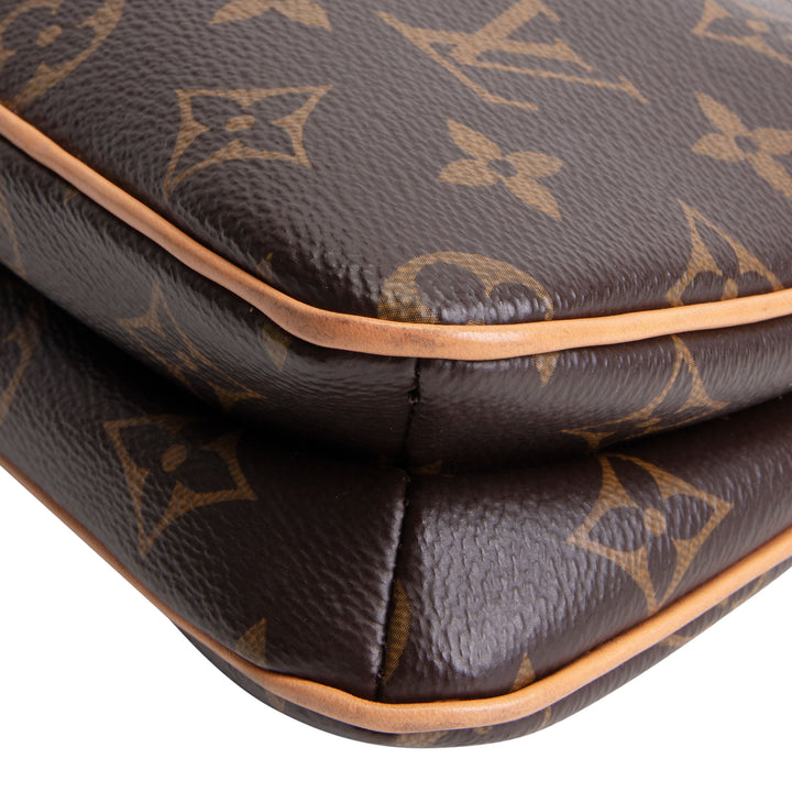 LOUIS VUITTON Pochette Liv Monogram