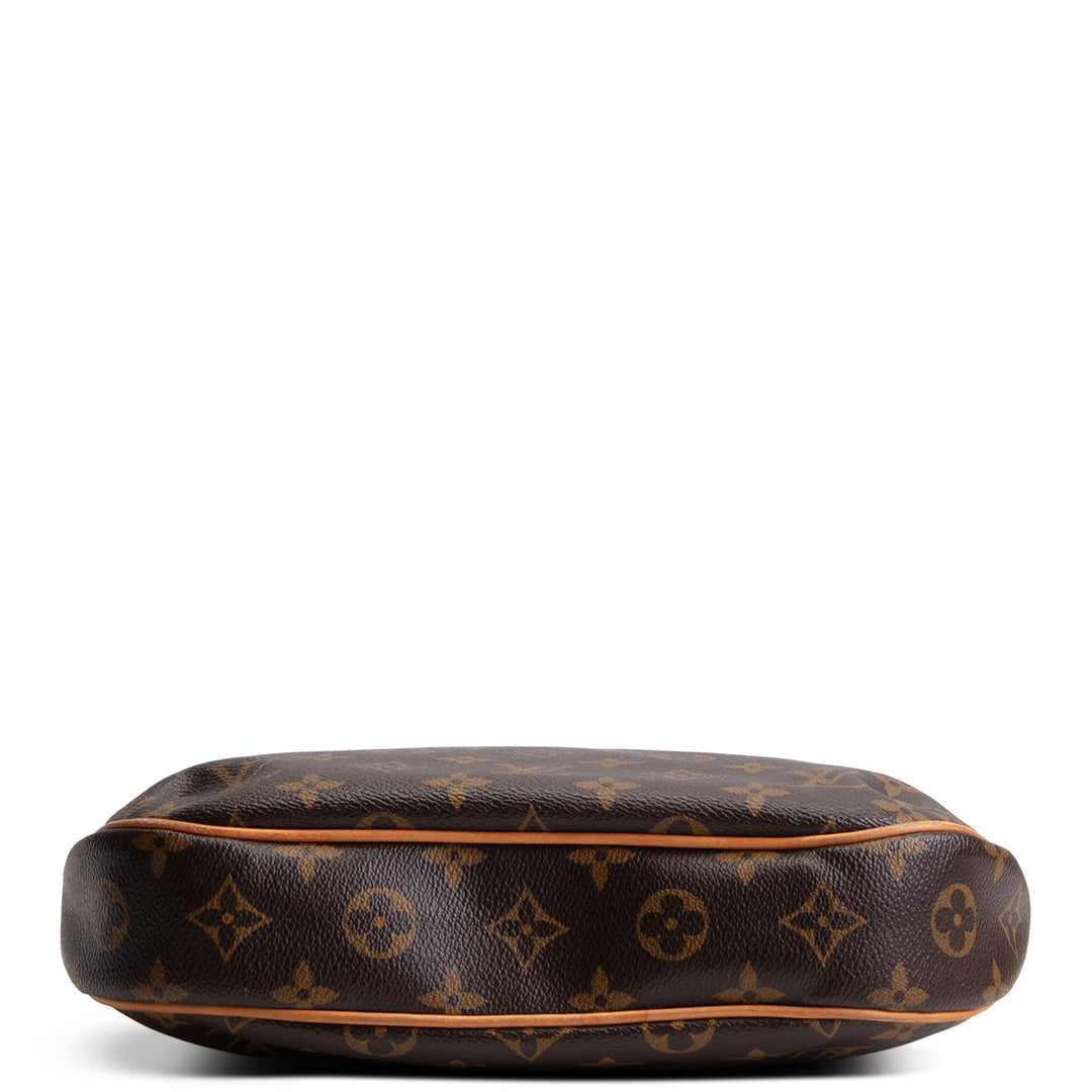 LOUIS VUITTON Odeon Monogram