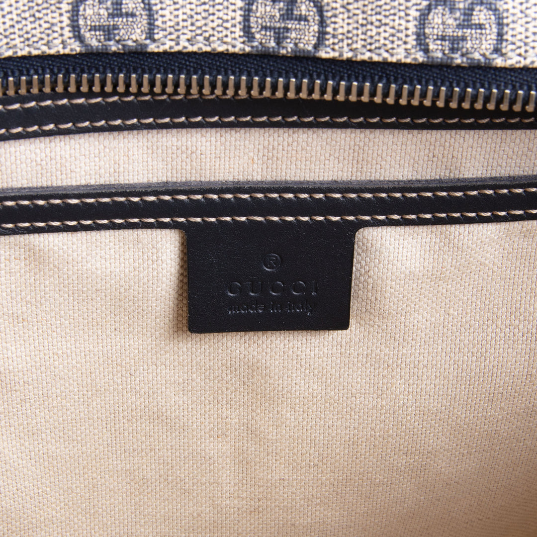 GUCCI GG Supreme Zipper Tote
