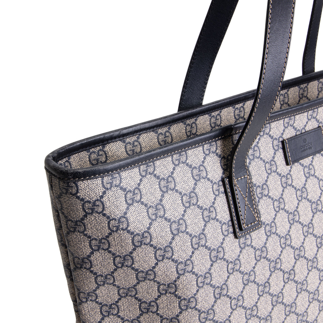 GUCCI GG Supreme Zipper Tote
