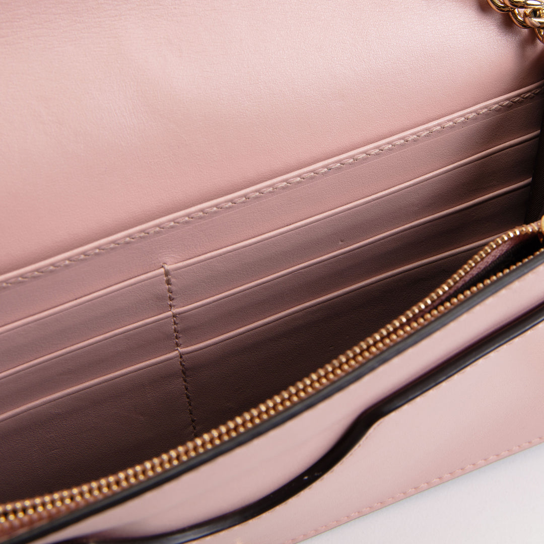 GUCCI GG Matelasse Wallet on Chain - Pink OUTLET FINAL SALE