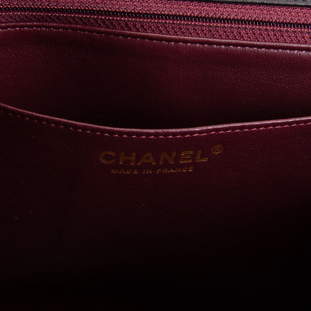 CHANEL Quilted Lambskin Maxi Single Flap Shoulder Bag - Black