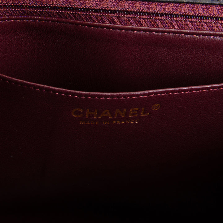 CHANEL Quilted Lambskin Maxi Single Flap Shoulder Bag - Black