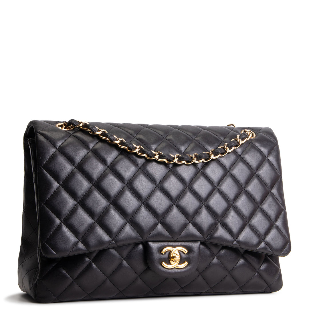 CHANEL Quilted Lambskin Maxi Single Flap Shoulder Bag - Black