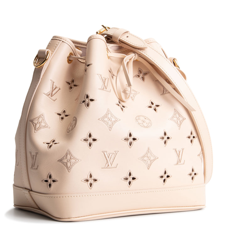 LOUIS VUITTON Monogram Broderie Anglaise Petit Noe - Nude