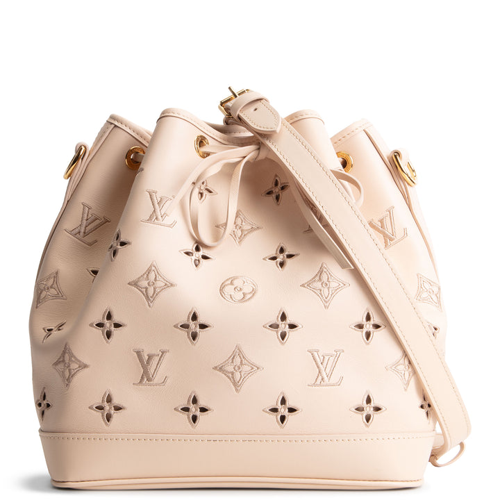 LOUIS VUITTON Monogram Broderie Anglaise Petit Noe - Nude