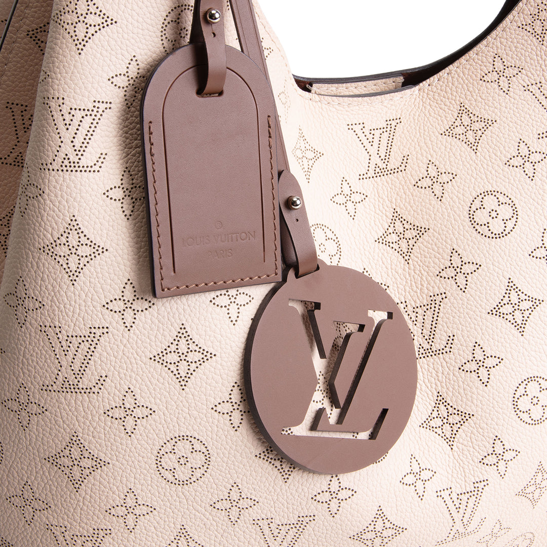 LOUIS VUITTON Mahina Carmel Hobo - Cream