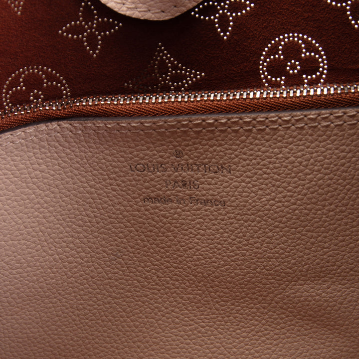 LOUIS VUITTON Mahina Carmel Hobo - Cream