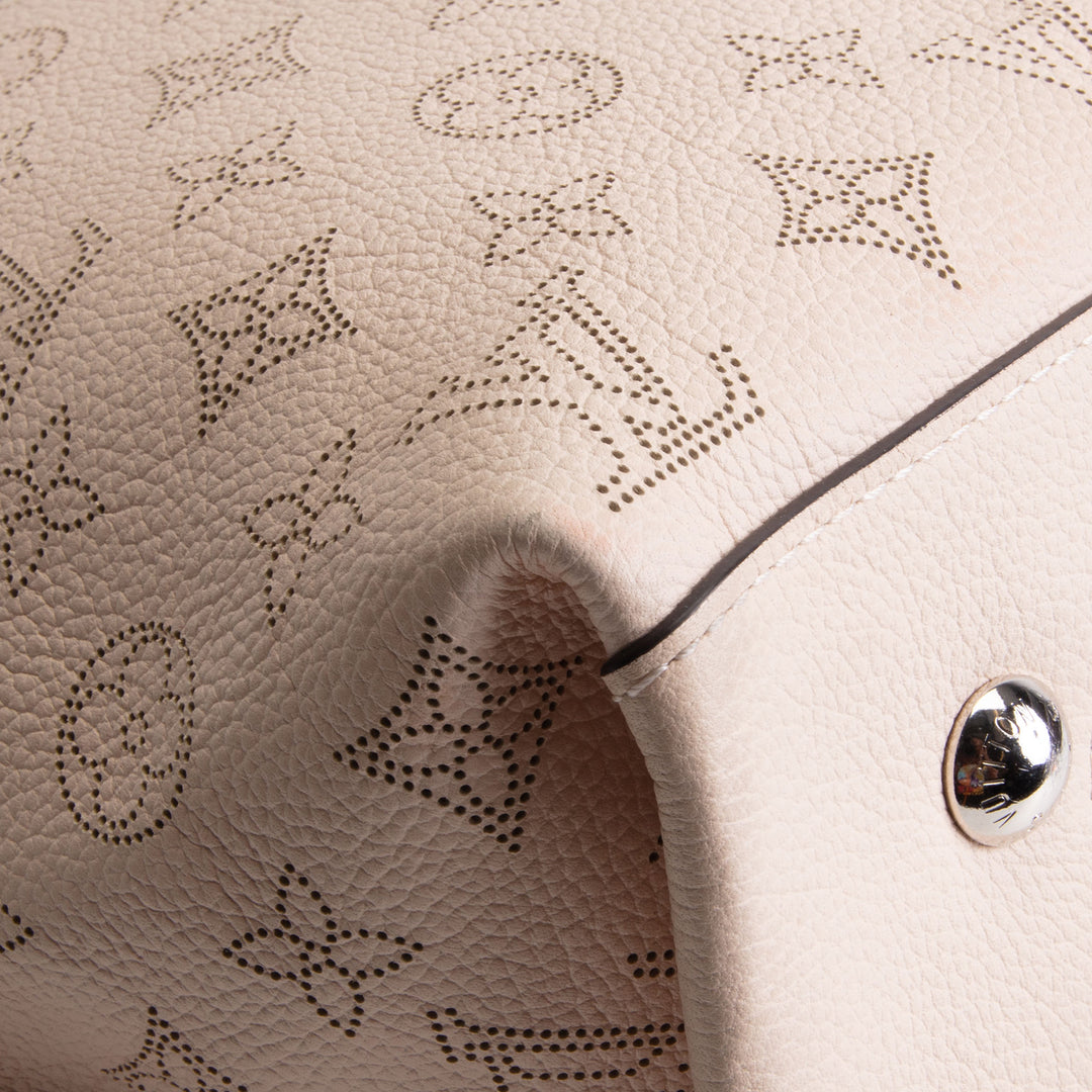 LOUIS VUITTON Mahina Carmel Hobo - Cream