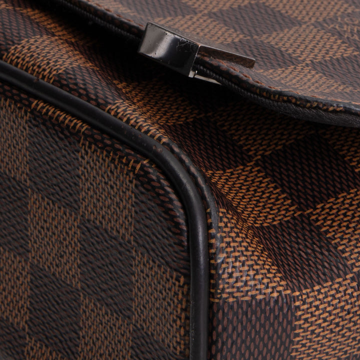 LOUIS VUITTON District PM Messenger Damier Ebene