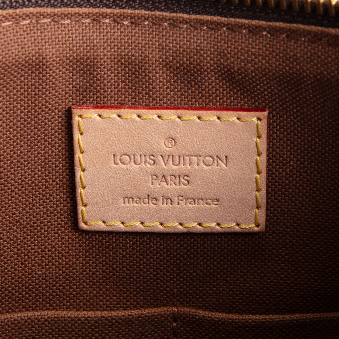 LOUIS VUITTON Monogram Odeon Messenger