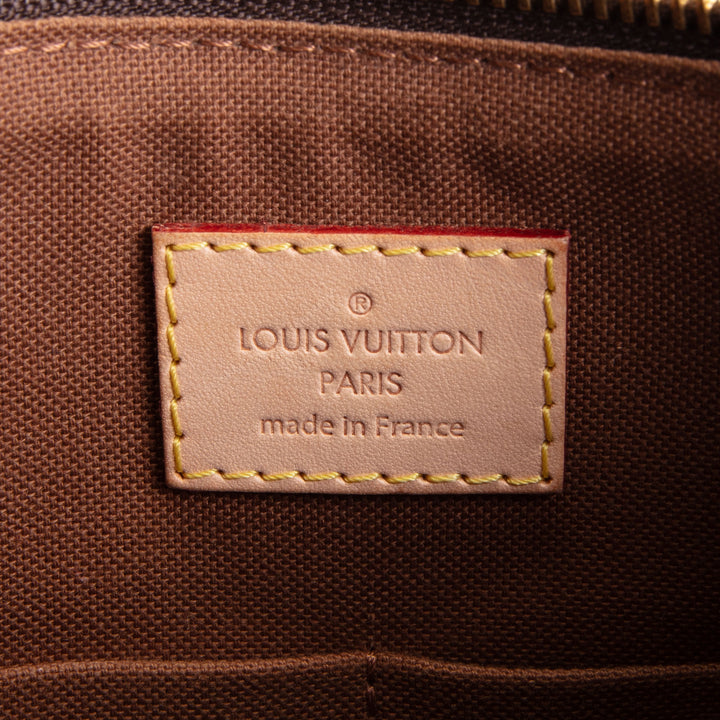 LOUIS VUITTON Monogram Odeon Messenger