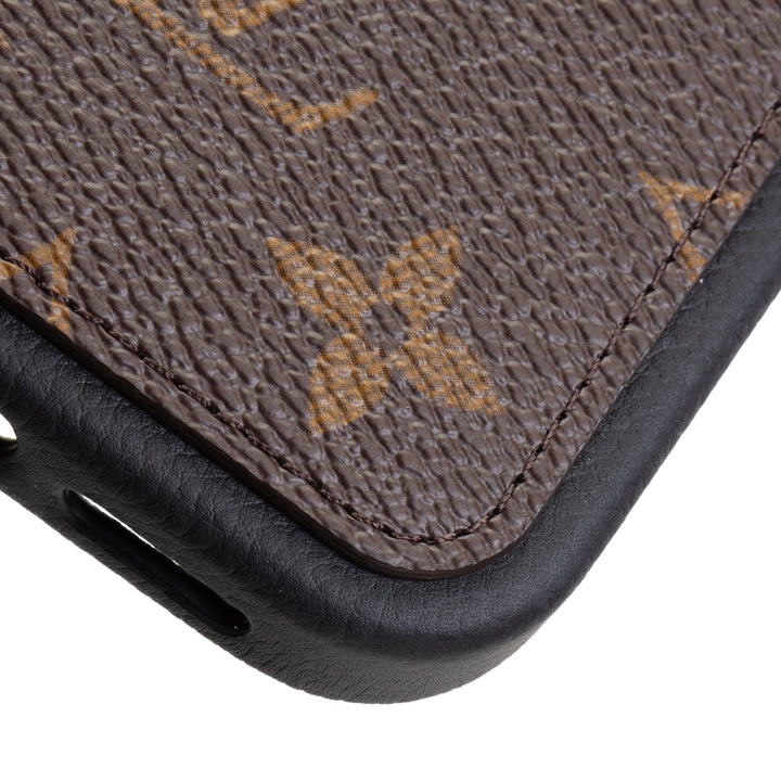 LOUIS VUITTON Monogram Pallas Bumper iPhone 17 Pro Max Case