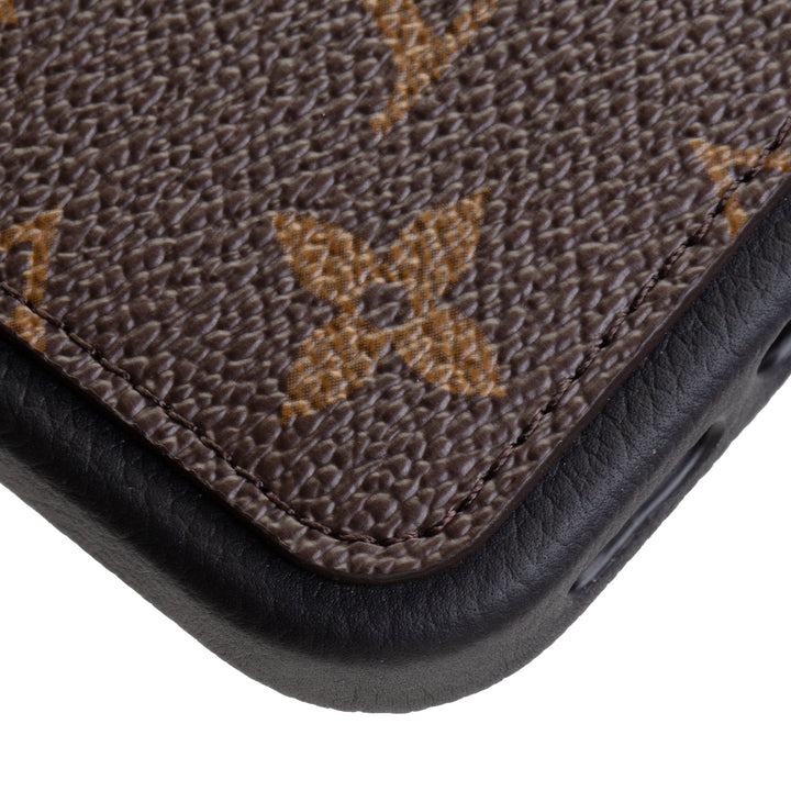LOUIS VUITTON Monogram Pallas Bumper iPhone 17 Pro Max Case