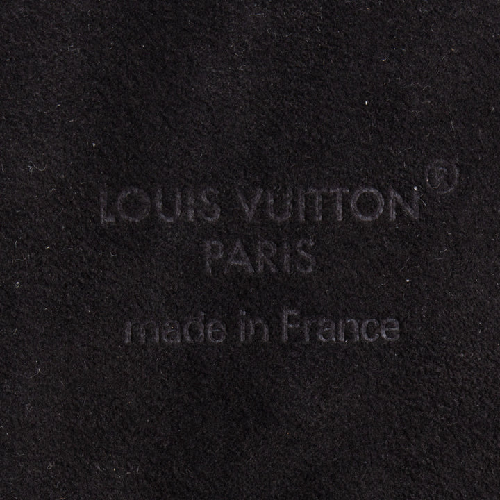 LOUIS VUITTON Monogram Pallas Bumper iPhone 17 Pro Max Case