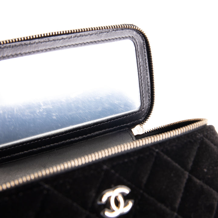 CHANEL Crushed Velvet Crystal Crush Vanity - Black