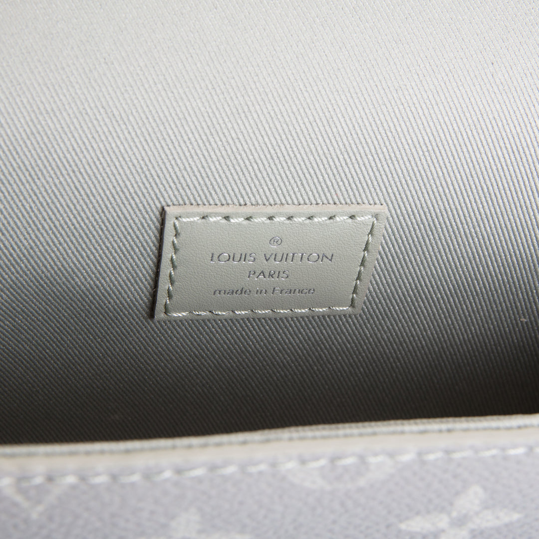 LOUIS VUITTON Monogram Mini Steamer Wearable Wallet - Green