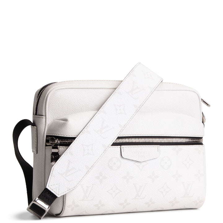 LOUIS VUITTON Taigarama Outdoor Messenger - White