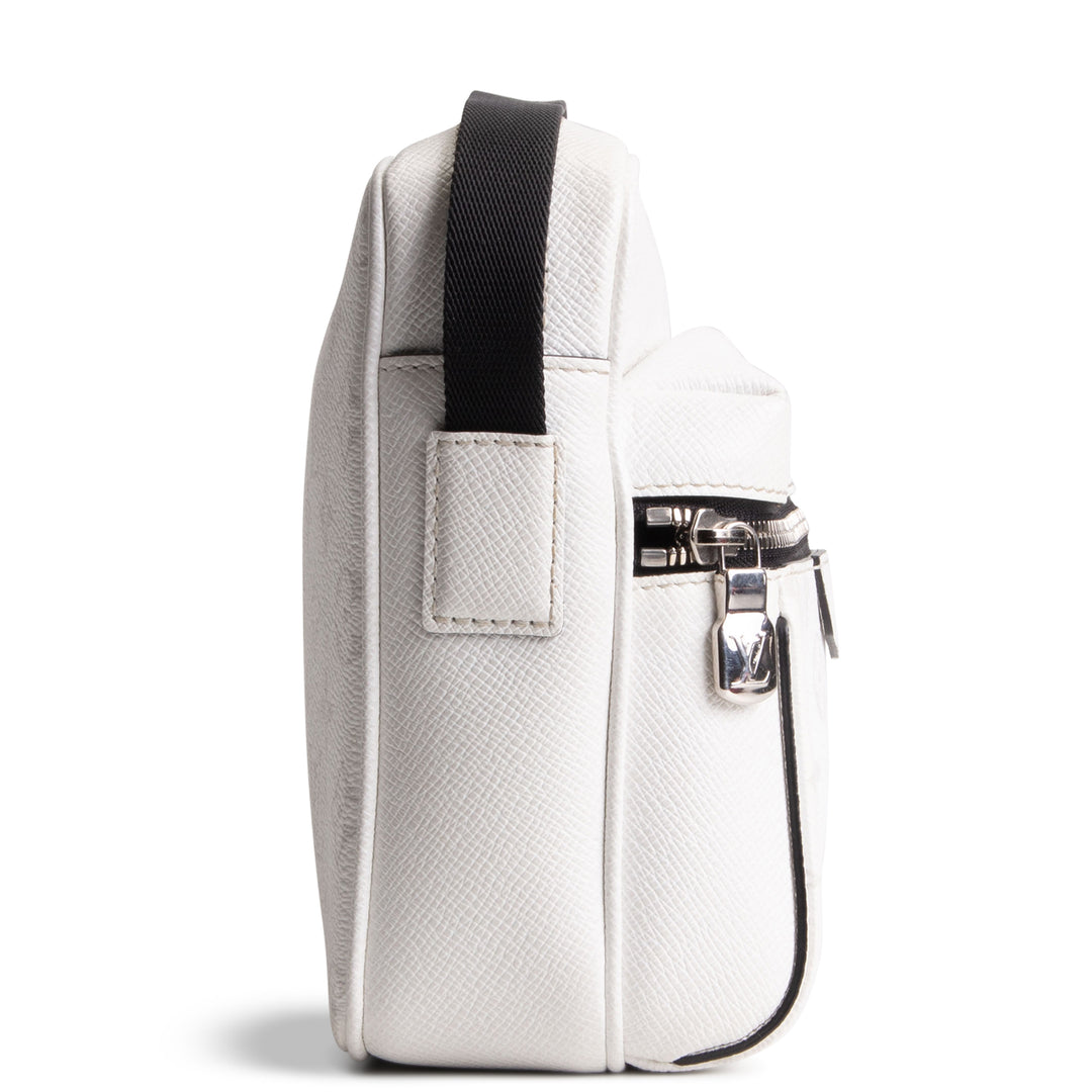 LOUIS VUITTON Taigarama Outdoor Messenger - White
