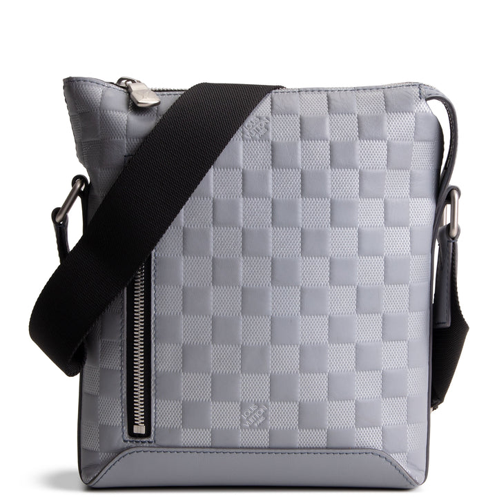 LOUIS VUITTON Damier Infini Discovery Messenger BB - Silver