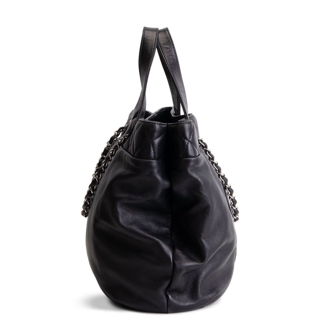 CHANEL Trianon Tote Large