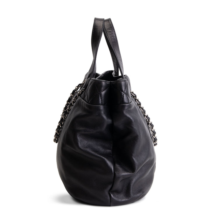 CHANEL Trianon Tote Large