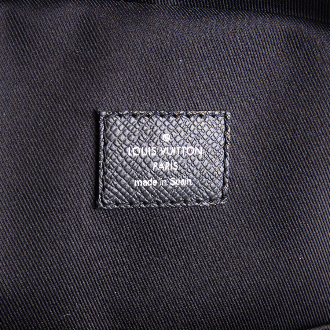 LOUIS VUITTON Avenue Sling - Taiga Leather