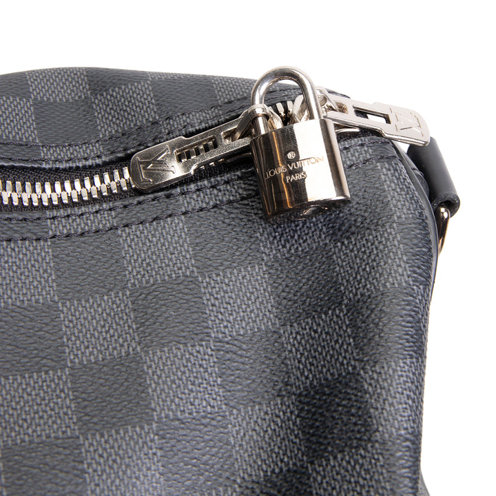 LOUIS VUITTON Damier Graphite Keepall Bandouliere 55