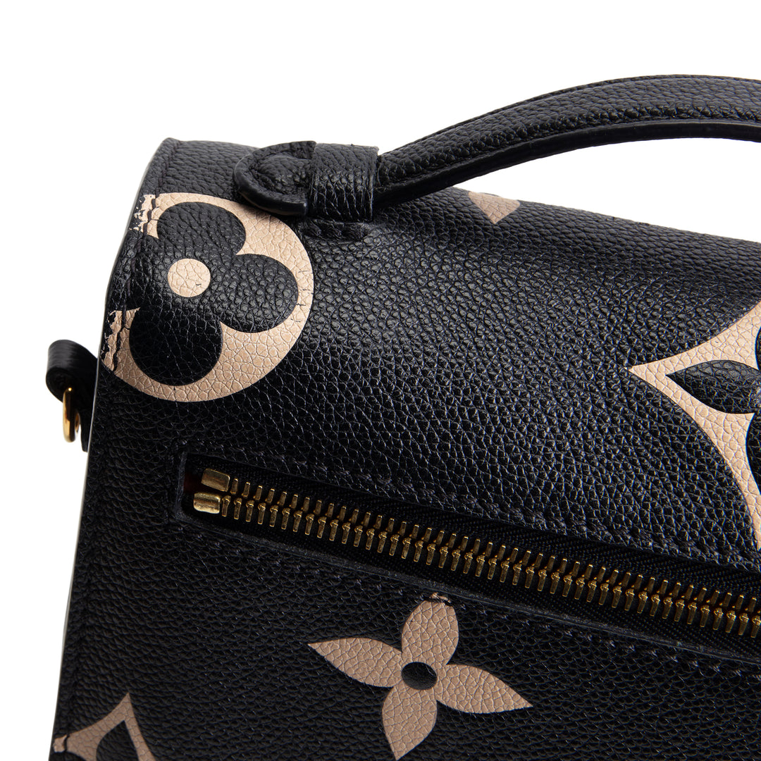 LOUIS VUITTON Giant Monogram Empreinte Pochette Metis - Bicolor OUTLET FINAL SALE
