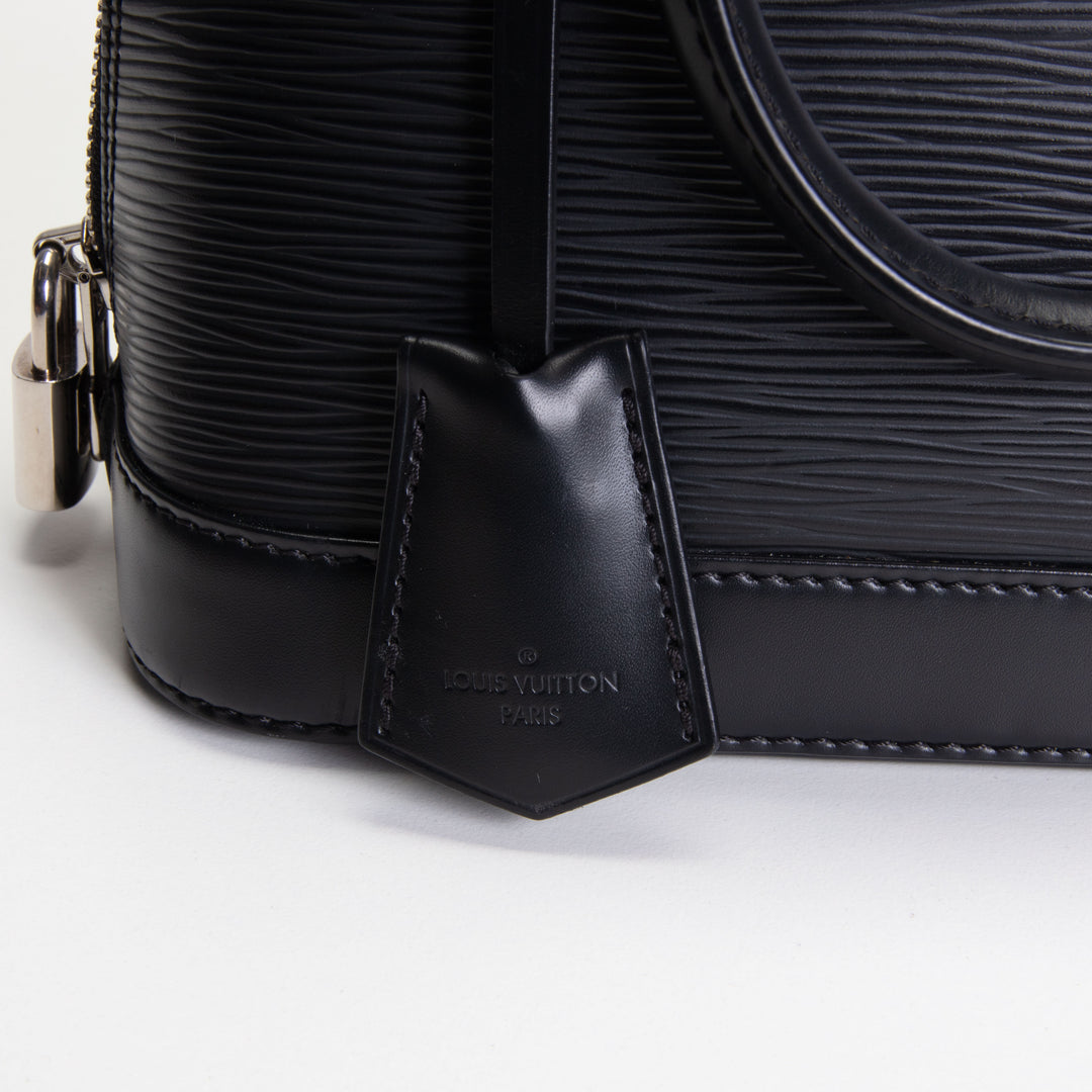 LOUIS VUITTON Epi Alma BB - Black
