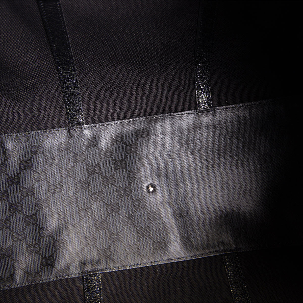 GUCCI GG Supreme "Essence Classic" Large Duffle Bag - Black