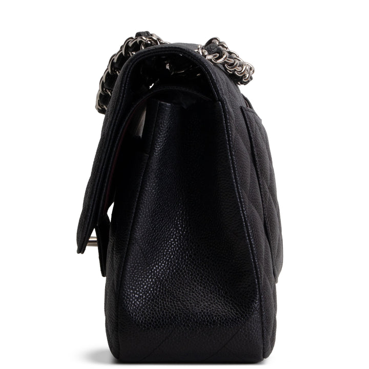CHANEL Caviar Jumbo Double Flap - Black