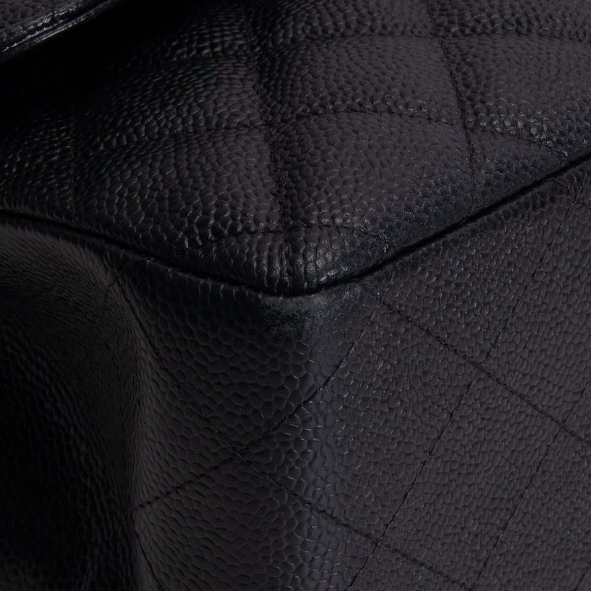 CHANEL Caviar Jumbo Double Flap - Black