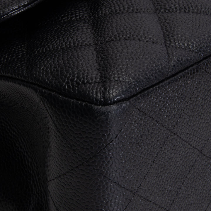 CHANEL Caviar Jumbo Double Flap - Black
