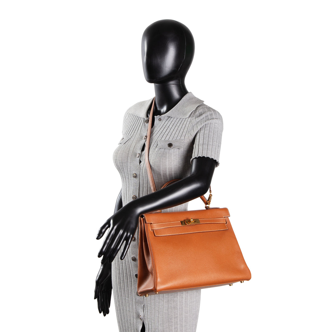 Hermes Vintage Courchevel Kelly 32 Retourne - Gold