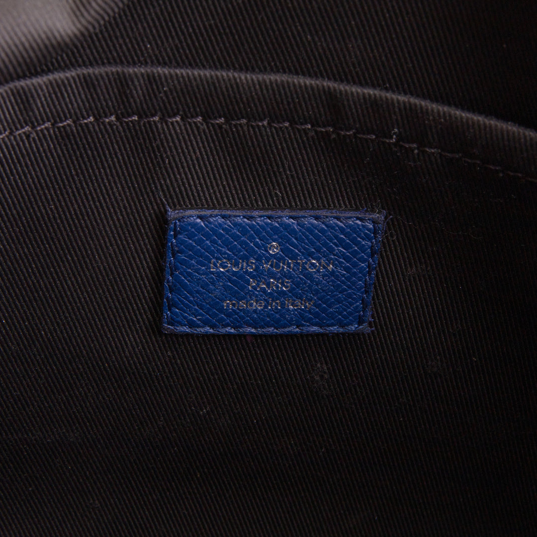 LOUIS VUITTON Taigarama Outdoor Messenger Bag OUTLET FINAL SALE