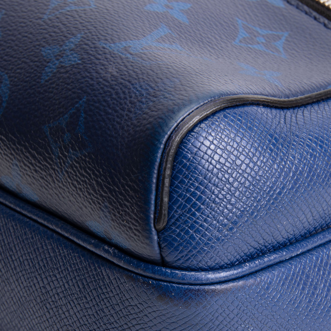 LOUIS VUITTON Taigarama Outdoor Messenger Bag OUTLET FINAL SALE