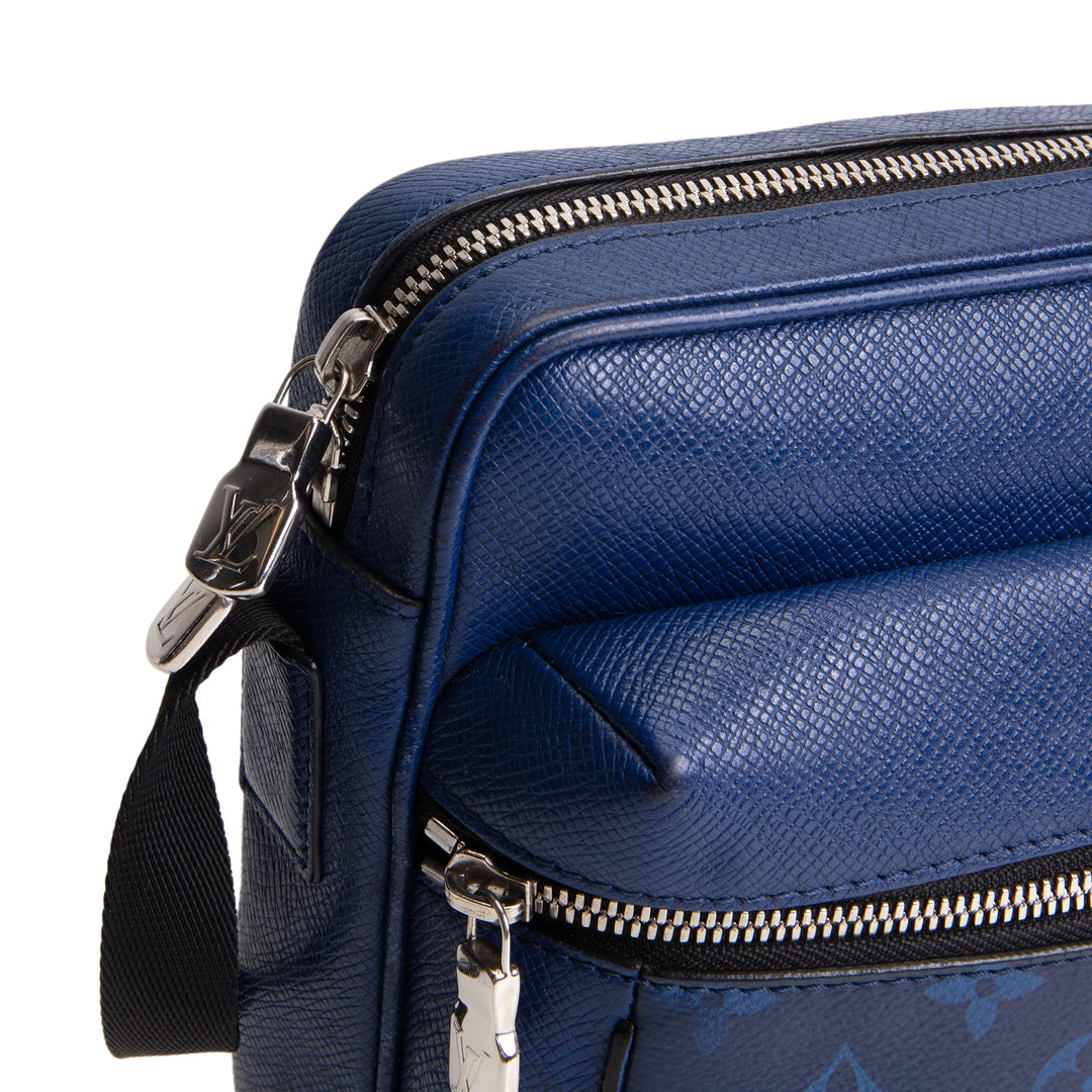 LOUIS VUITTON Taigarama Outdoor Messenger Bag OUTLET FINAL SALE