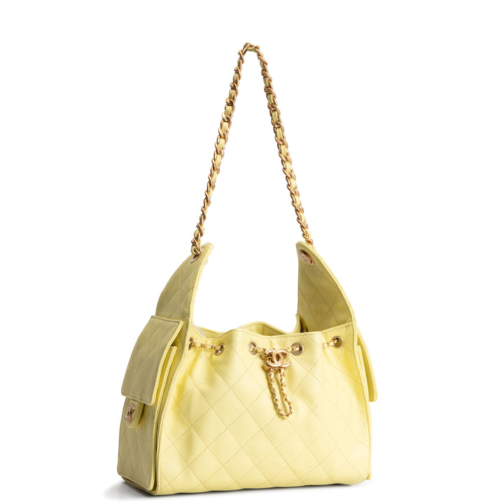 CHANEL Caviar 25 Hobo - Yellow