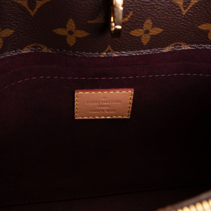 LOUIS VUITTON Monogram Montaigne MM Shoulder Bag