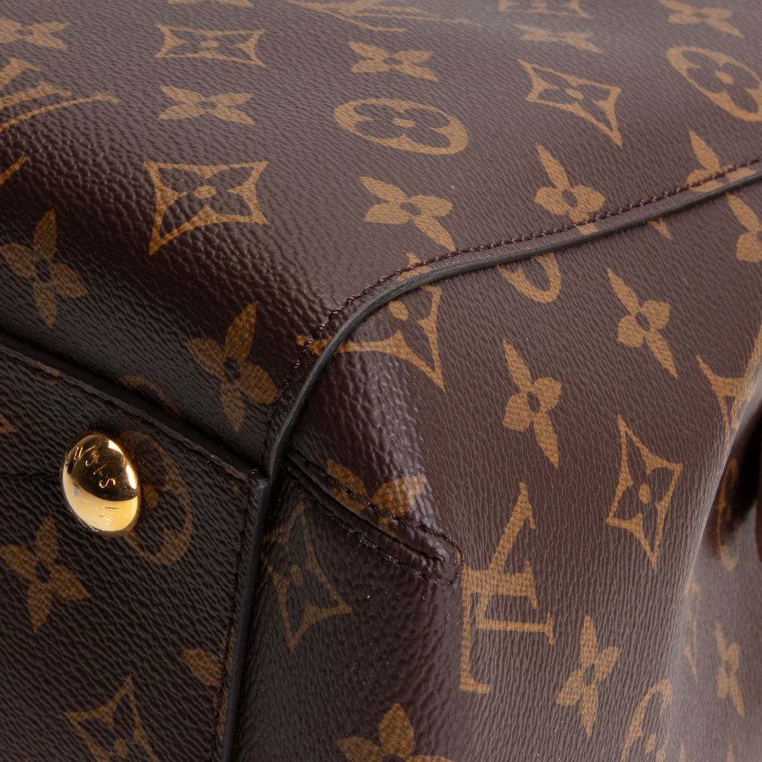 LOUIS VUITTON Monogram Montaigne MM Shoulder Bag