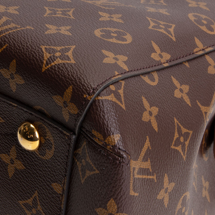 LOUIS VUITTON Monogram Montaigne MM Shoulder Bag