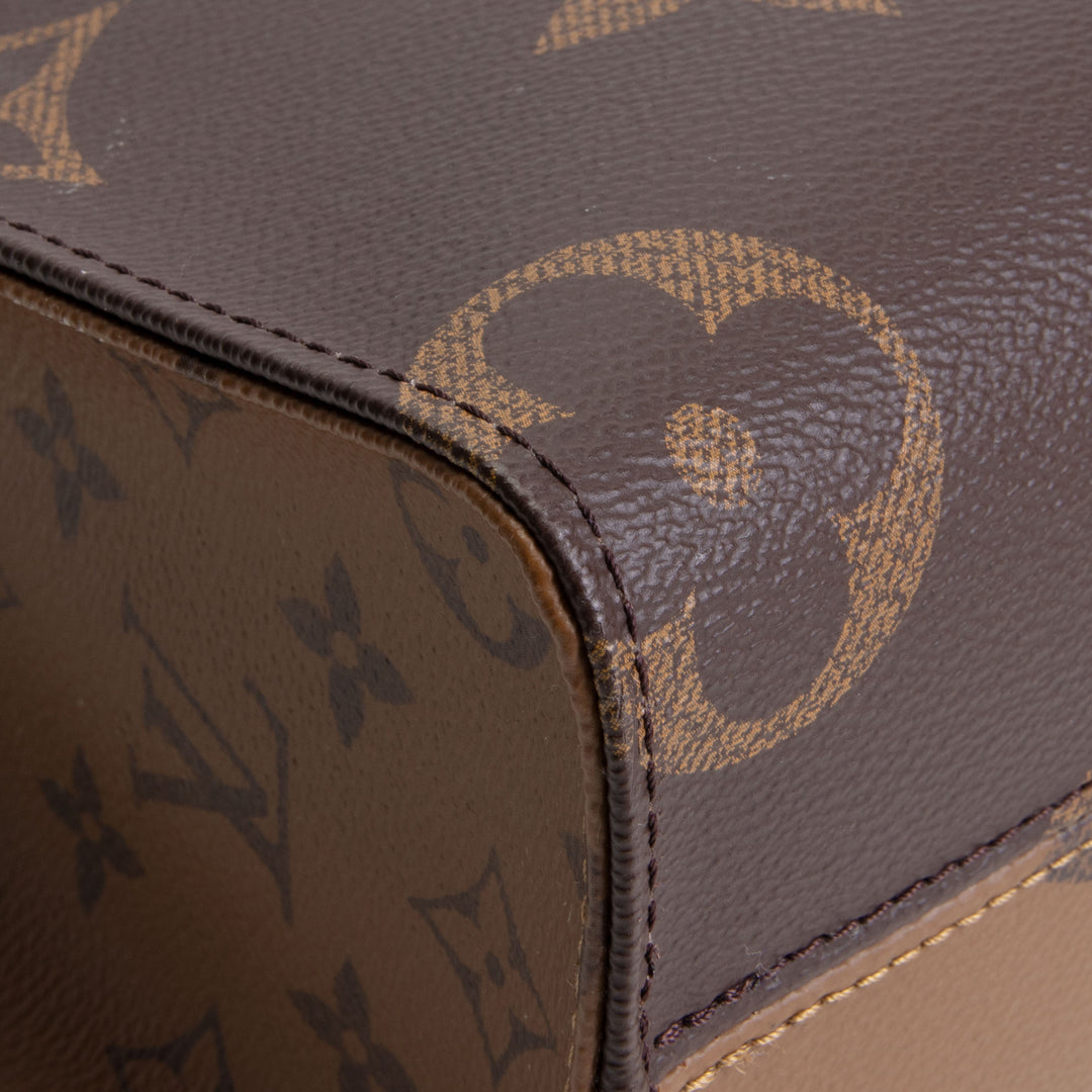 LOUIS VUITTON OnTheGo PM - Reverse Monogram