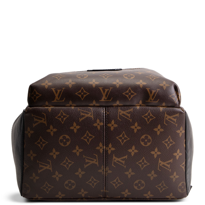 LOUIS VUITTON Discovery Backpack - Monogram