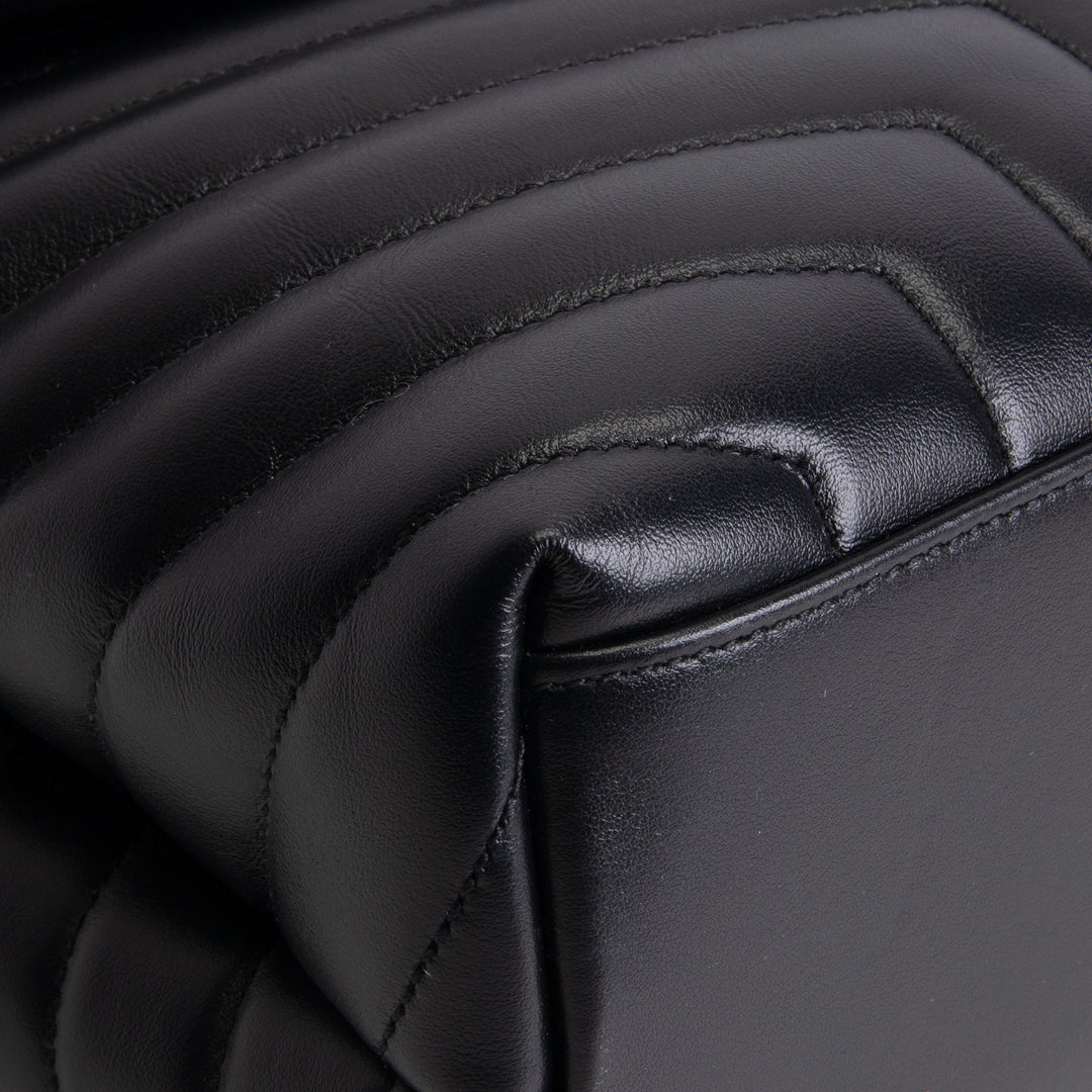 SAINT LAURENT Loulou Medium - Black