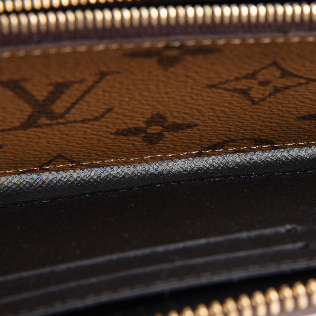 LOUIS VUITTON Monogram Reverse Clemence Wallet
