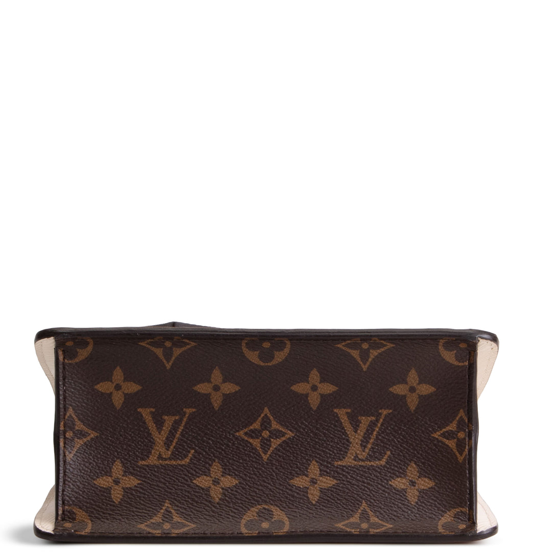 LOUIS VUITTON Spring Street Shoulder Bag - Vernis/ Epi OUTLET FINAL SALE