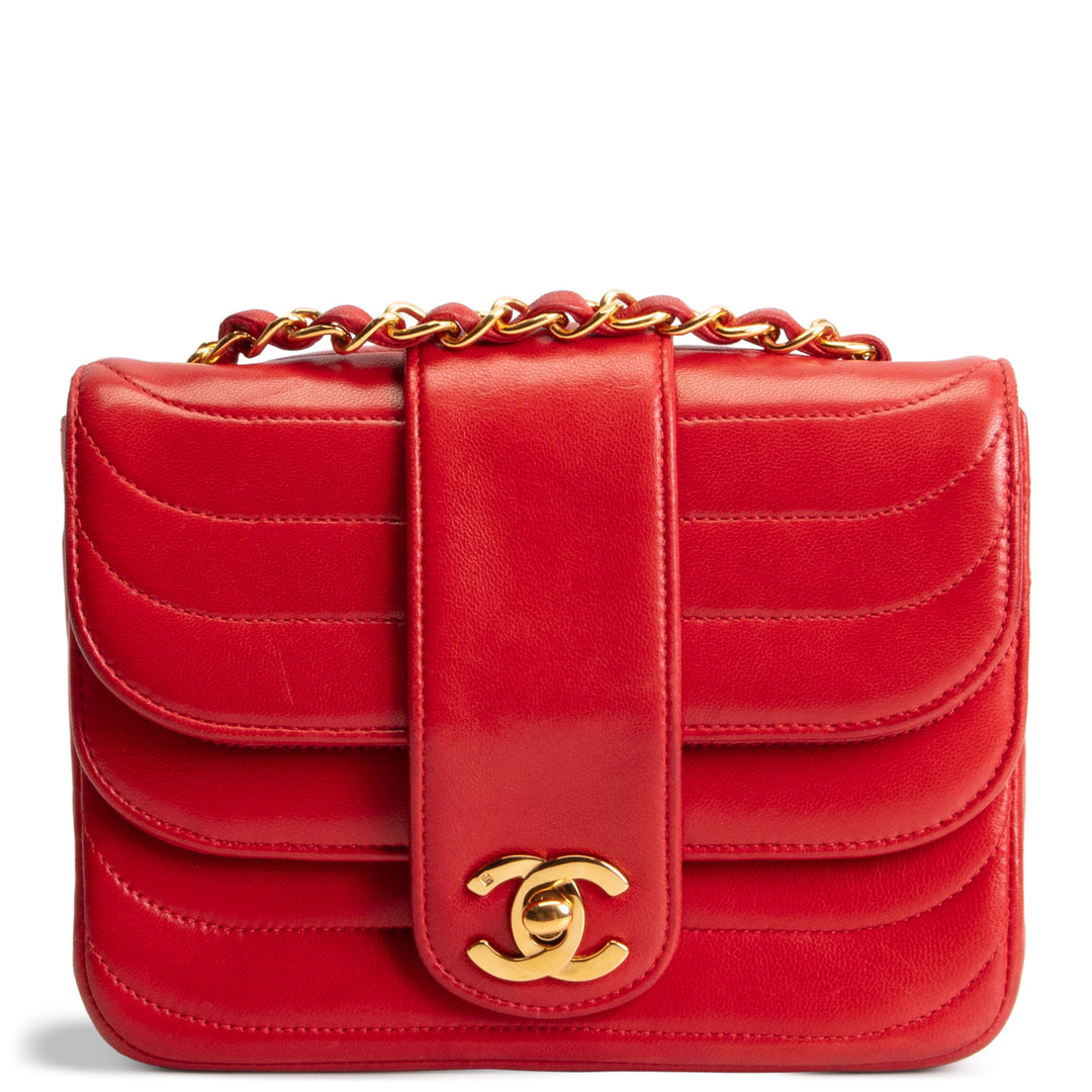 CHANEL Vintage Mini Horizontal Quilt Double Flap Bag