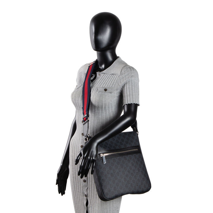 GUCCI GG Supreme Messenger XL - Black