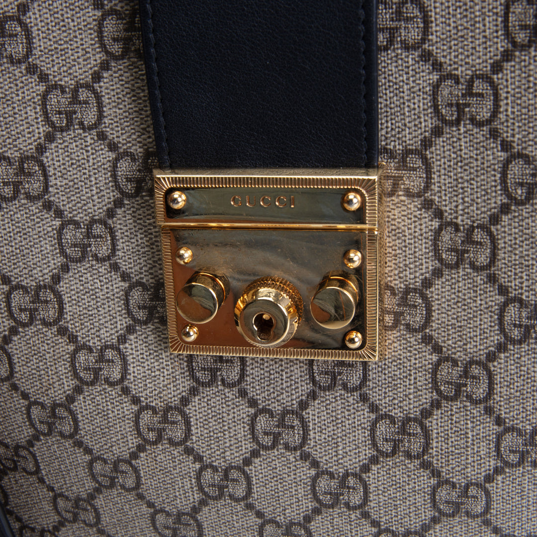 GUCCI GG Supreme Medium Padlock Shoulder Bag - Beige & Black